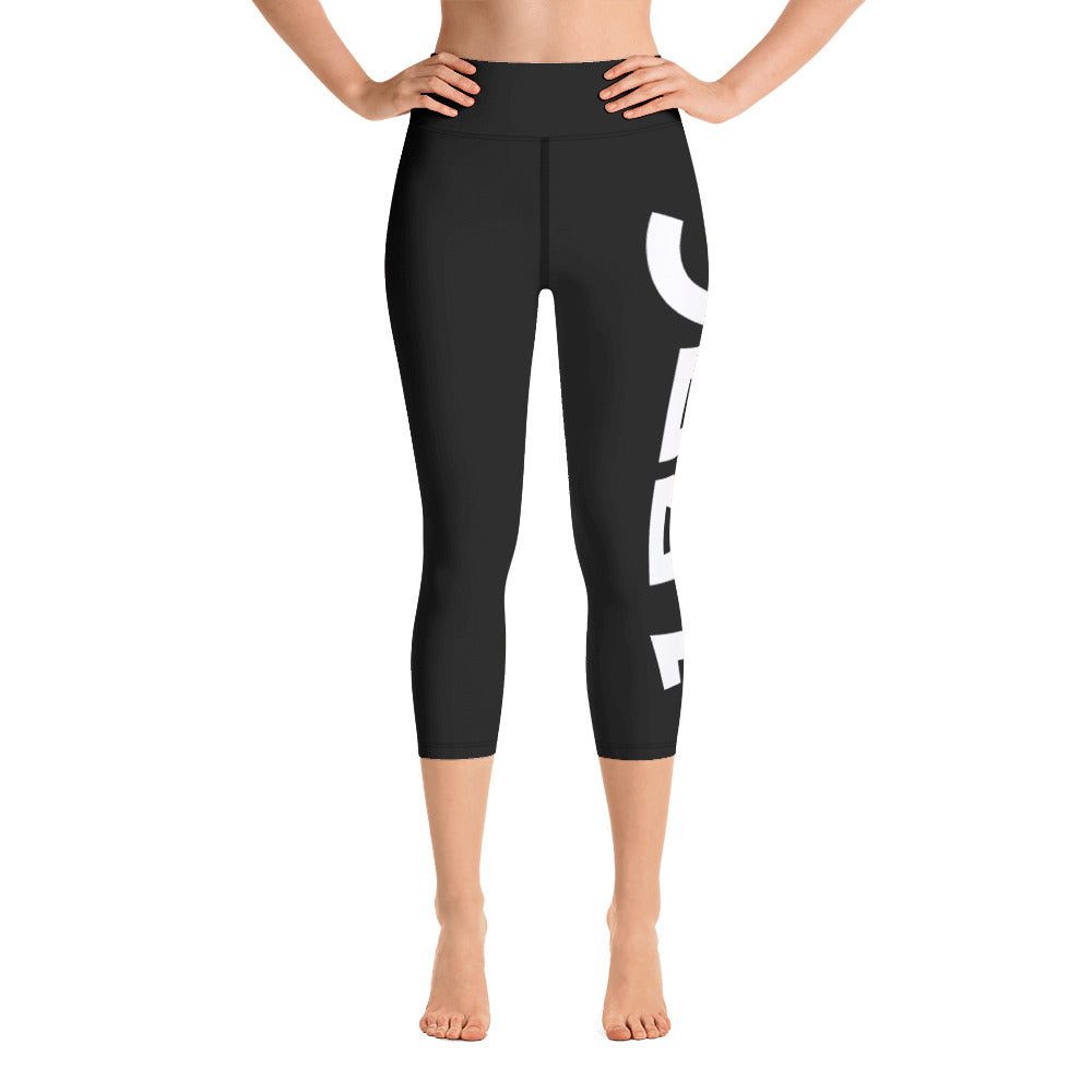 1776 Yoga Capri Leggings Black/White