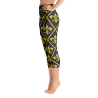 Load image into Gallery viewer, Fleur De Lis Black &amp; Gold II Yoga Capri Leggings
