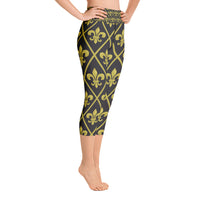 Load image into Gallery viewer, Fleur De Lis Black &amp; Gold II Yoga Capri Leggings
