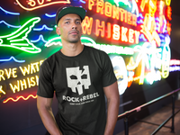 Load image into Gallery viewer, Rock+Reb£llion Cracked Mask WG Men&#39;s T-Shirt
