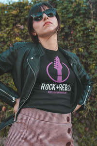 Load image into Gallery viewer, Rock+Reb£llion Guitar C Fucsia Blanco Women&#39;s Relaxed T-Shirt
